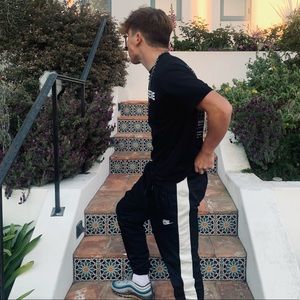 Meet your Posher, James